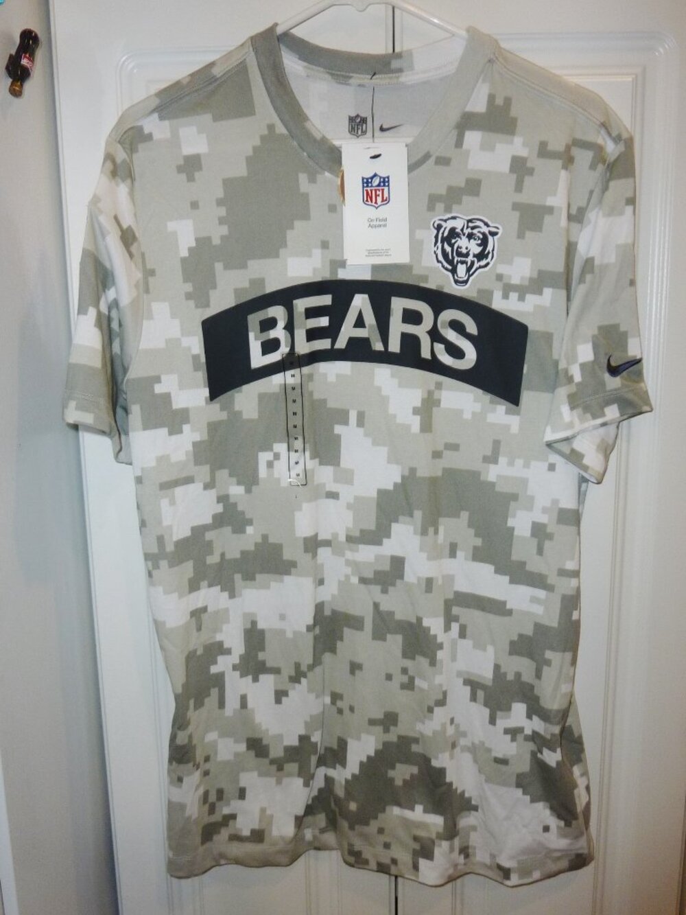 NWT Chicago Bears Nike Salute To Service Camo Medium T-Shirt On Field Dri-Fit